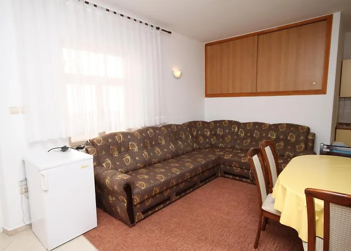Appartement With Parking Space Seline, Paklenica - 6604 Starigrad Paklenica